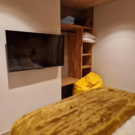 Le 4 Apartment