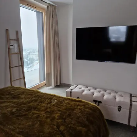 Le 4 Apartment