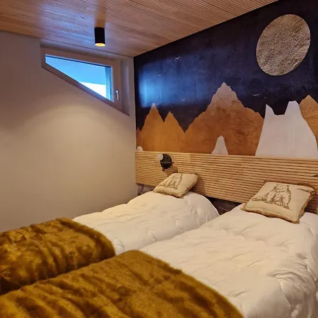 Le 4 Apartment *