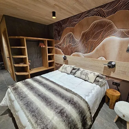 Le 4 Apartment *