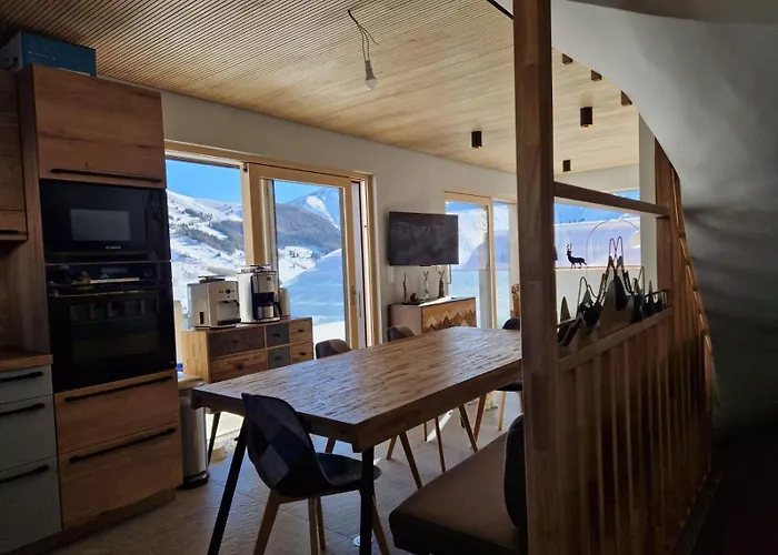 Le 4 Apartment