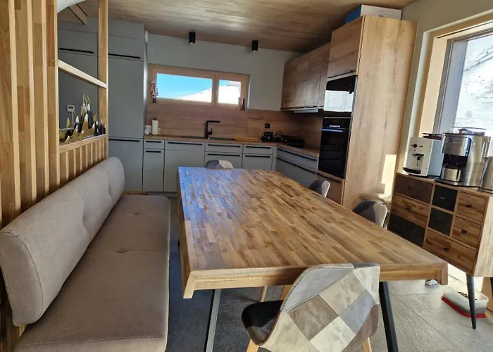 Le 4 Apartment