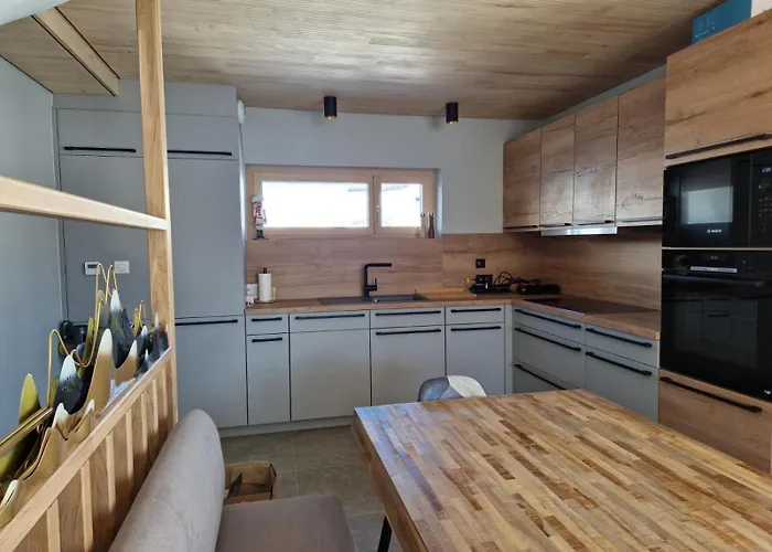 Apartment Le 4 *