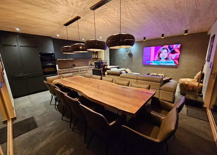 Le 4 Apartment *