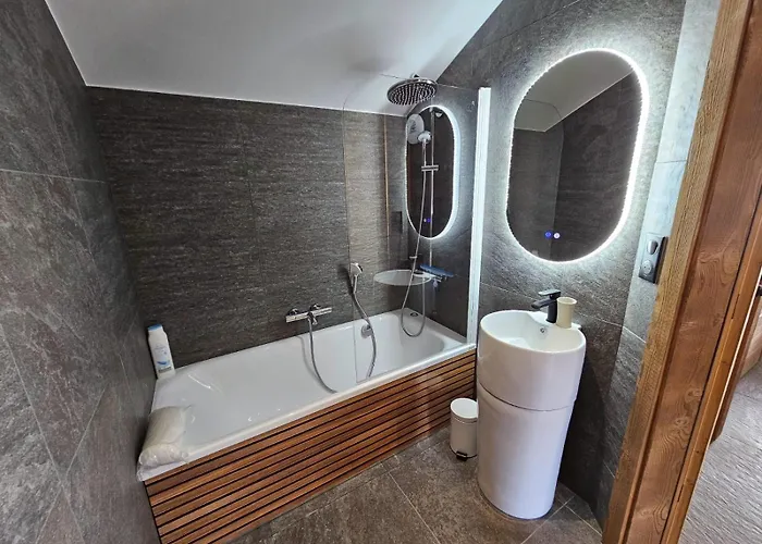 Apartment Le 4 *